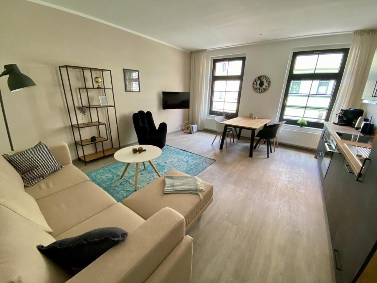 Discovair - Eisenach Karl14 - Vollausgestattete Apartments Mit Netflix In Der Fussgaengerzone Стая снимка