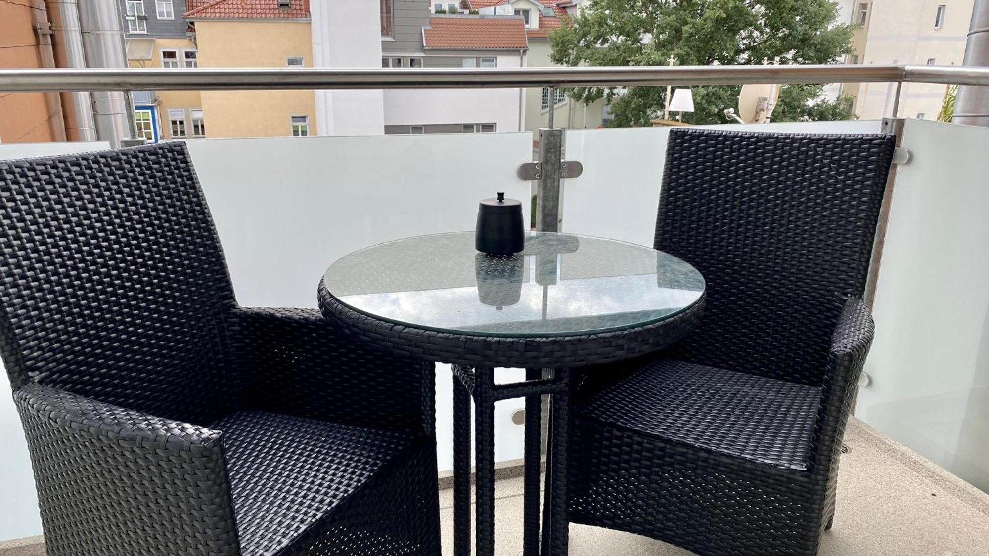Discovair - Eisenach Karl14 - Vollausgestattete Apartments Mit Netflix In Der Fussgaengerzone Стая снимка