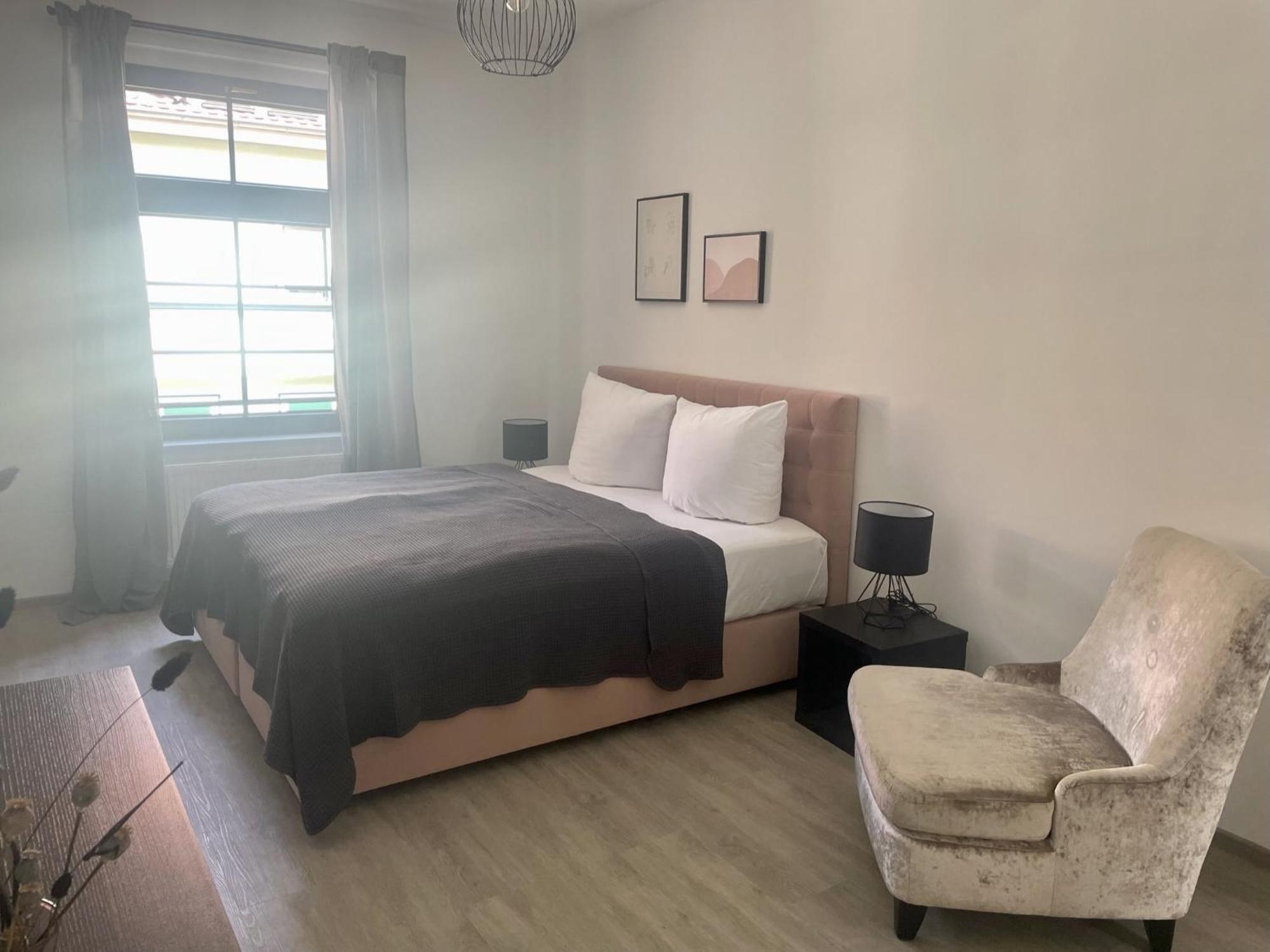 Discovair - Eisenach Karl14 - Vollausgestattete Apartments Mit Netflix In Der Fussgaengerzone Стая снимка